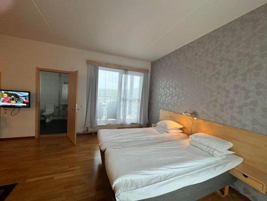 Hotell Arjaeng ภายนอก รูปภาพ
