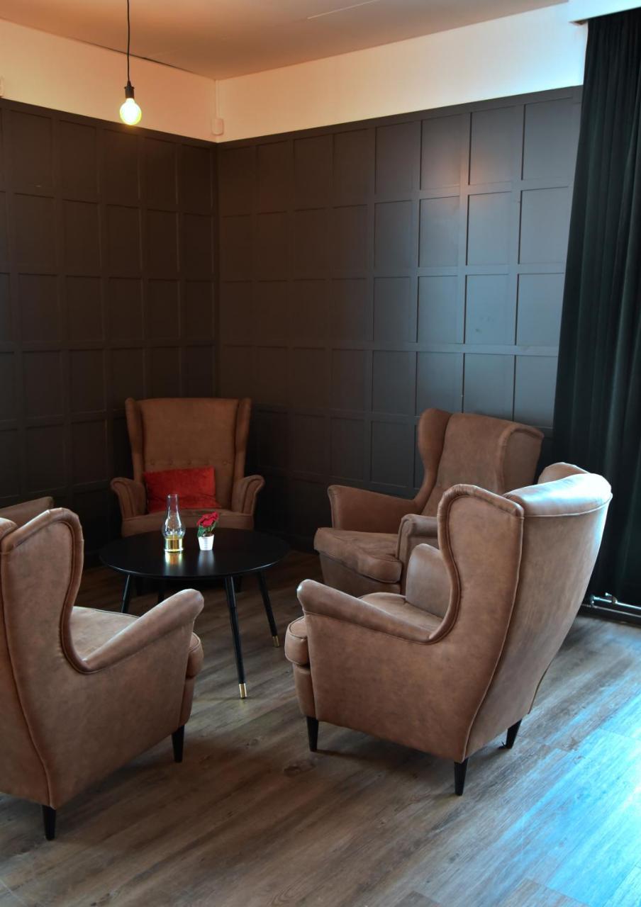 Hotell Arjaeng ภายนอก รูปภาพ
