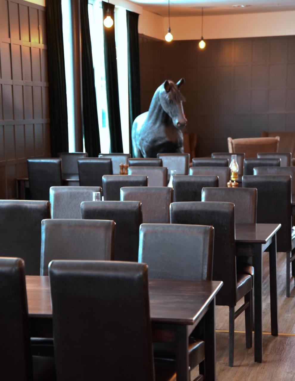 Hotell Arjaeng ภายนอก รูปภาพ