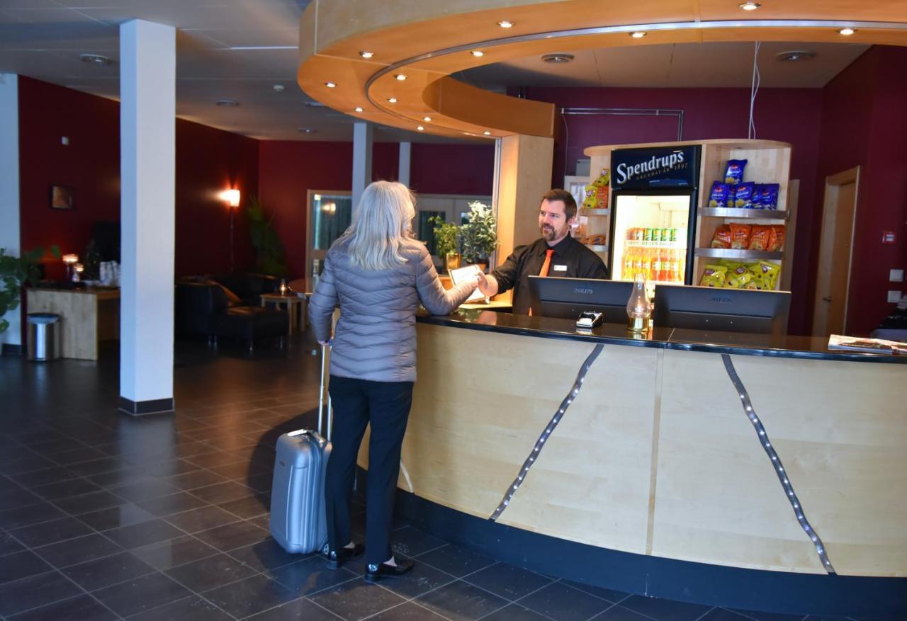 Hotell Arjaeng ภายนอก รูปภาพ