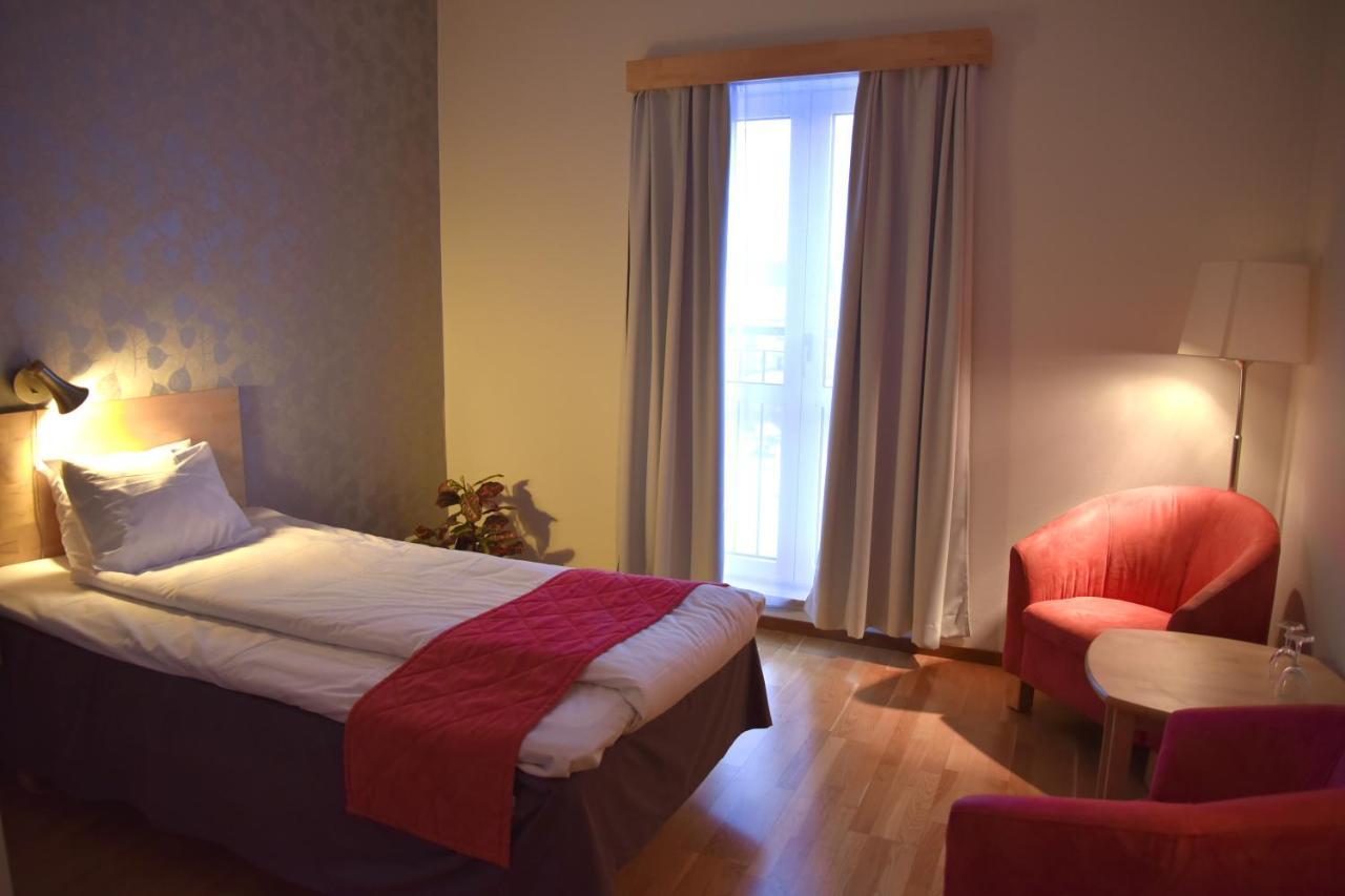 Hotell Arjaeng ภายนอก รูปภาพ